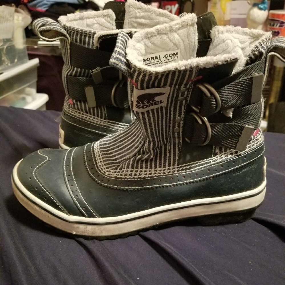 Sorel Tivoli Wingtip/Pinstripe Waterproof Boots